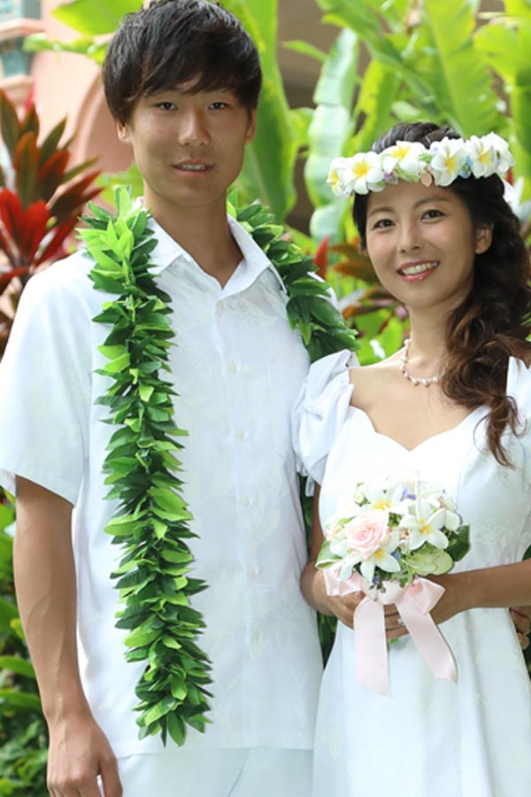 ハイビスカス 白アロハシャツ