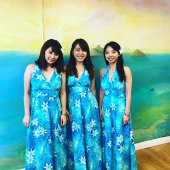 参列衣装はインスタ映えで選ぶ時代01